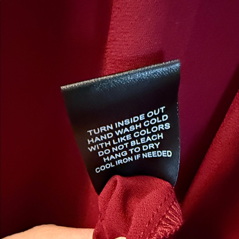 Chic Red Ruffle Sleeve Blouse - Picture 5 of 6